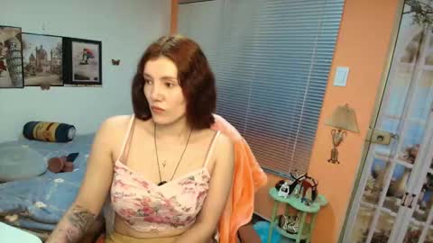 Snapshot of jrcami chatting on October 11, 2:15 pm Camila Buitrago online show from October 11, 2:15 pm