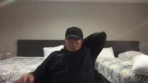 Snapshot of jrlovespssy chatting on February 7, 5:55 am jrlovespssy online show from February 7, 5:55 am