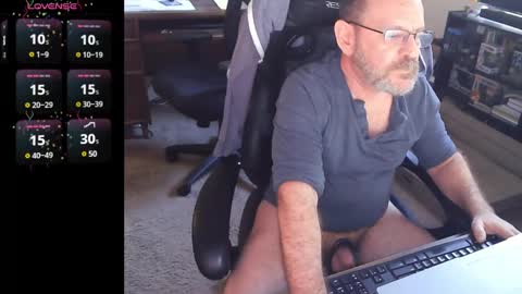 Snapshot of jrnps chatting on December 27, 11:10 pm DaddyChat online show from December 27, 11:10 pm