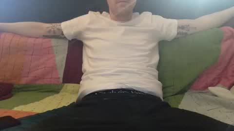 Snapshot of jss872 chatting on December 19, 6:37 pm jss872 online show from December 19, 6:37 pm