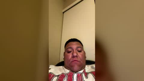 Snapshot of jua378665 chatting on March 21, 9:14 am jua378665 online show from March 21, 9:14 am