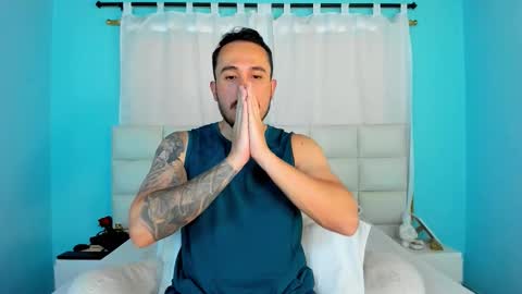 Snapshot of juan__jimenez chatting on November 29, 6:00 pm Juan online show from November 29, 6:00 pm