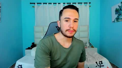 Snapshot of juan__jimenez chatting on December 20, 11:34 pm Juan online show from December 20, 11:34 pm