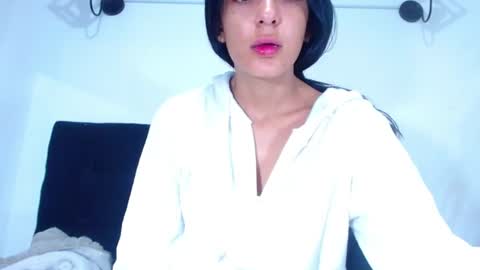    online show from June 18, 11:58 am