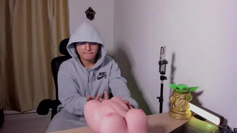 Snapshot of juan_belmont chatting on December 4, 6:12 am Juan Belmont online show from December 4, 6:12 am