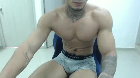 Snapshot of juan_gomez_1 chatting on February 27, 8:20 pm juan_gomez_1 online show from February 27, 8:20 pm
