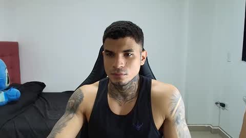 Snapshot of juan_gomez_1 chatting on December 23, 12:19 am juan_gomez_1 online show from December 23, 12:19 am