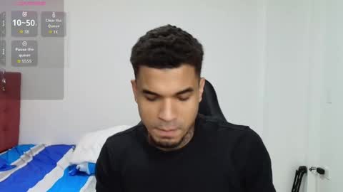 Snapshot of juan_gomez_1 chatting on February 5, 11:53 pm juan_gomez_1 online show from February 5, 11:53 pm