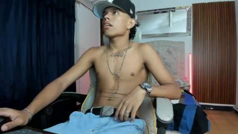 Snapshot of juan_mhata chatting on June 29, 12:17 am Juan Mhata online show from June 29, 12:17 am