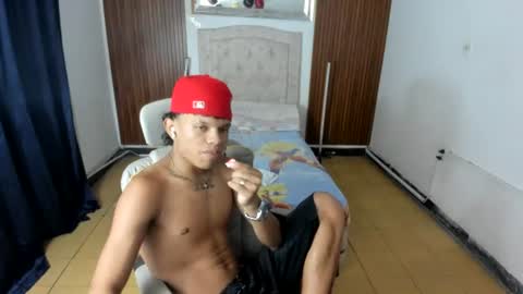 Snapshot of juan_mhata chatting on July 30, 1:04 am Juan Mhata online show from July 30, 1:04 am