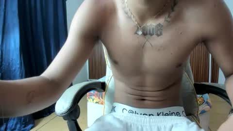 Snapshot of juan_mhata chatting on August 3, 12:09 am Juan Mhata online show from August 3, 12:09 am