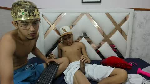 Snapshot of juan_saul1 chatting on April 14, 10:05 pm juan_saul1 online show from April 14, 10:05 pm