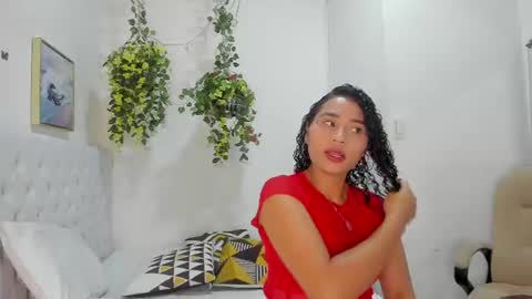 Snapshot of juana_naranjo chatting on June 12, 3:16 am juana_naranjo online show from June 12, 3:16 am