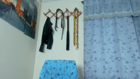 Snapshot of juanbladde chatting on February 5, 11:44 am Juan Esteban online show from February 5, 11:44 am