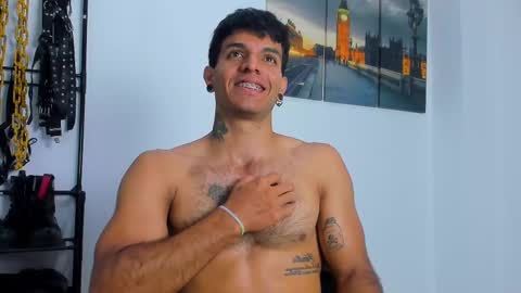 Snapshot of juanbladde chatting on October 10, 1:32 pm Juan Esteban online show from October 10, 1:32 pm