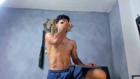 Snapshot of juanbladde chatting on January 13, 5:07 pm Juan Esteban online show from January 13, 5:07 pm