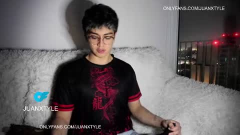 Snapshot of juancamroom chatting on June 24, 4:44 am . online show from June 24, 4:44 am