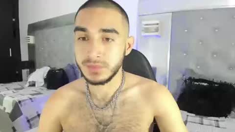 Snapshot of juandiegokingx chatting on January 12, 10:54 pm Juan Diego Uribe online show from January 12, 10:54 pm