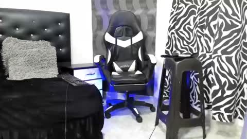 Snapshot of juandiegokingx chatting on February 14, 11:42 pm Juan Diego Uribe online show from February 14, 11:42 pm