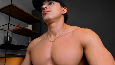 JUANDRES online show from June 19, 1:54 am