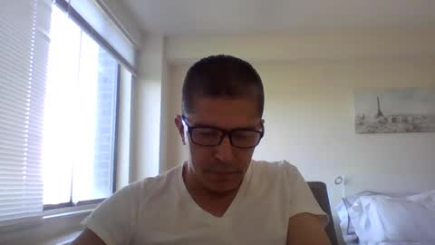 juanearth1 online show from June 9, 10:10 pm