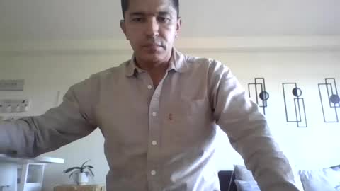 juanearth1 online show from June 15, 9:50 pm