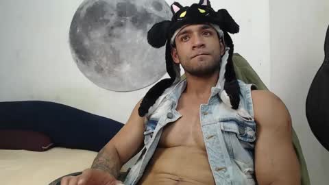 Juanes online show from October 13, 11:27 pm