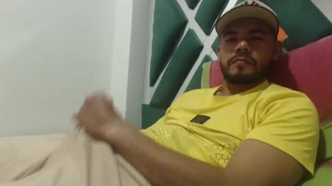 juanfe_style online show from October 13, 5:51 am