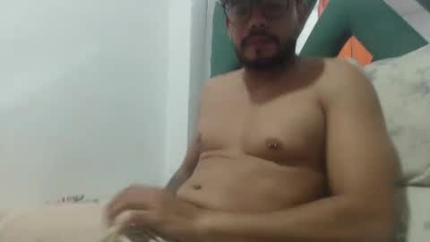 juanfe_style online show from November 16, 4:07 am