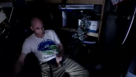 juanhunglow7741 online show from April 11, 8:29 am