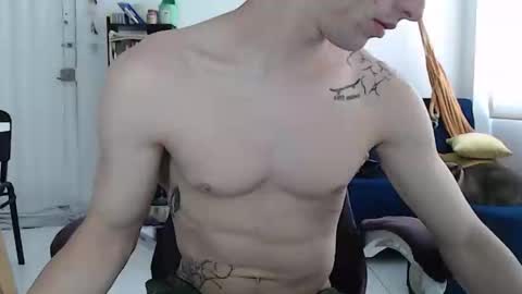 Snapshot of juanisimo_ chatting on January 20, 3:07 pm JUANISIMO online show from January 20, 3:07 pm