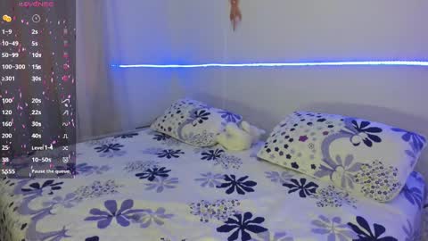 Blue online show from February 26, 4:24 pm