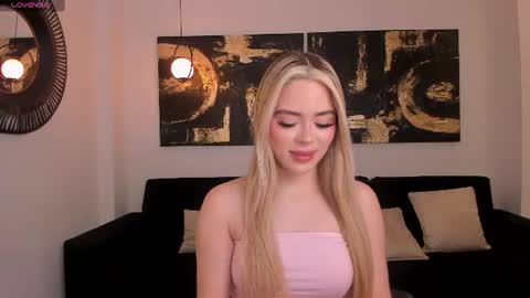Snapshot of juanitaclay chatting on July 17, 7:19 pm Juanita Clay online show from July 17, 7:19 pm