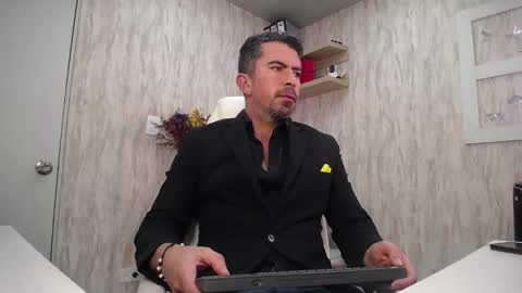 Juan k online show from February 19, 2:29 am