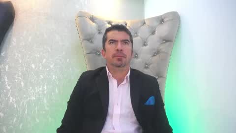 Juan k online show from April 22, 1:45 pm
