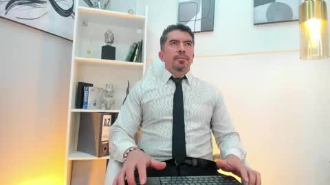 Juan k online show from May 22, 3:46 am