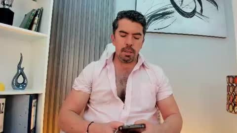 Juan k online show from June 11, 4:43 am