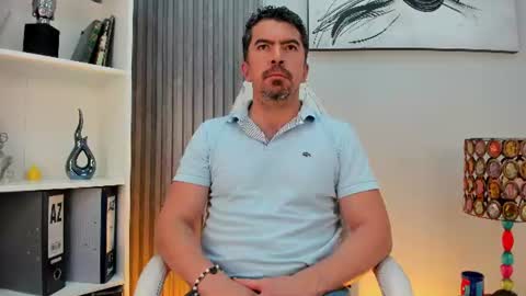 Juan k online show from June 12, 4:00 am