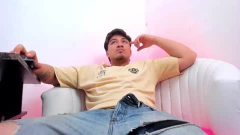 JUAN  online show from June 18, 3:27 pm