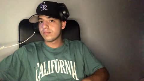 juannvalencia11 online show from May 23, 3:23 am