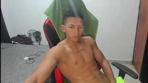 Snapshot of juansw66 chatting on November 27, 6:26 am juansw66 online show from November 27, 6:26 am