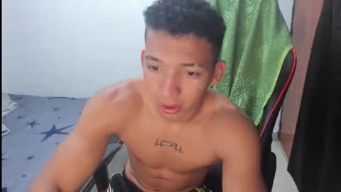 Snapshot of juansw66 chatting on December 14, 5:46 am juansw66 online show from December 14, 5:46 am