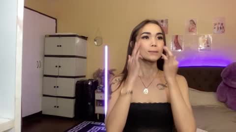 EloiseMoree online show from January 6, 10:24 am