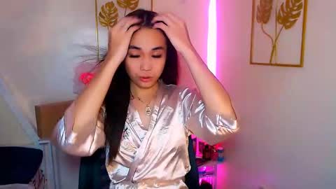 EloiseMoree online show from September 28, 11:15 am