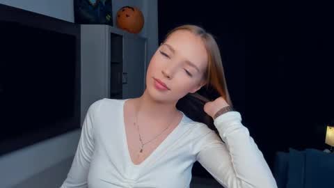 Judie online show from November 10, 9:03 pm