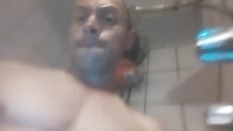 Snapshot of jugg3 chatting on February 11, 8:05 am Carlos online show from February 11, 8:05 am