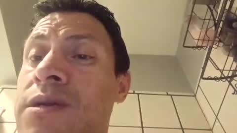 Snapshot of jugg3 chatting on February 9, 11:03 am Carlos online show from February 9, 11:03 am