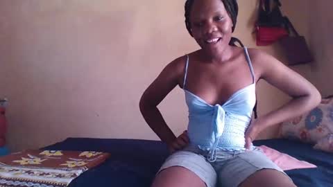 juice_petite3 online show from February 26, 9:32 am