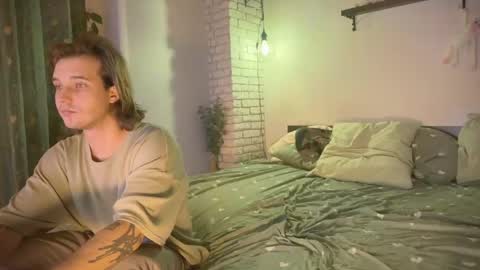 Snapshot of juiceboyyy chatting on December 17, 3:49 pm juiceboyyy online show from December 17, 3:49 pm