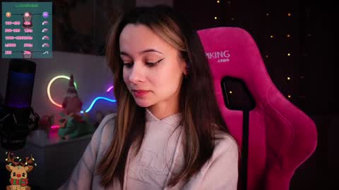 Snapshot of juicy___angel chatting on December 14, 6:09 pm Angelina online show from December 14, 6:09 pm